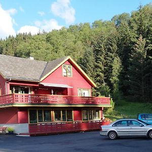 Hotel Kvamsdal Pensjonat 3 Eidfjord Exterior photo