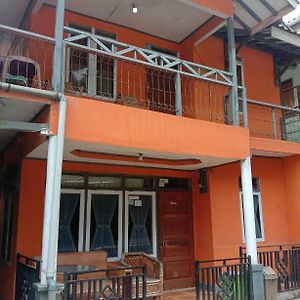 Villa Pondok Orange Ciwidey Bandung Exterior photo