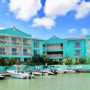 Ocean Breeze Boutique Hotel & Marina Playa Exterior photo