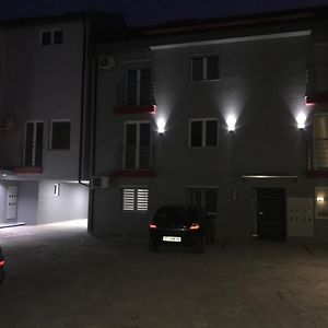 Ferienwohnung Luxury Duplex In Heart Of Bitola Exterior photo