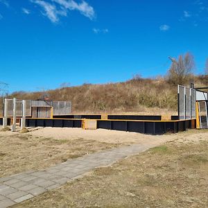 Beach Lodges Oostvoorne Exterior photo