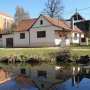 Villa Chaloupka U Vejvodu Skripov Exterior photo