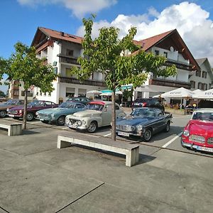 Hotel Gasthaus Krone Ubersaxen Exterior photo