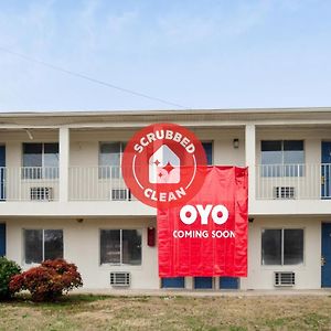 Oyo Hotel Jonesville I-77 Exterior photo