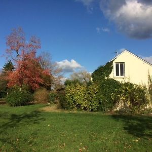 Bed and Breakfast La Marelle Avrillé-les-Ponceaux Exterior photo