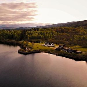 Cabins At Old Pier House Fort Augustus Exterior photo