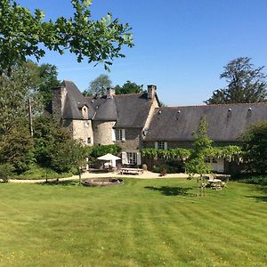 Bed and Breakfast Landgoed Guyoche Vieux-Viel Exterior photo