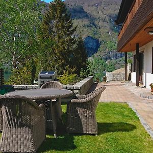 Ferienwohnung Otnes Fjordside Aurland Exterior photo