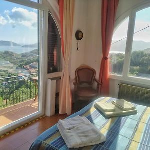 Bed and Breakfast Ai Canarbin - Colline Di Lerici Exterior photo