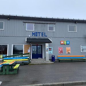 Motel Mix Tana Spiseri Og Overnatting Exterior photo