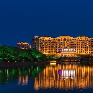 Hotel Grand Metropark Longxi Conference Center Peking Exterior photo