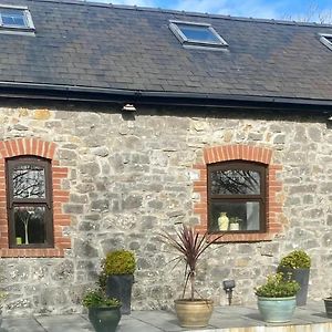 Villa The Old Stables Swansea Exterior photo