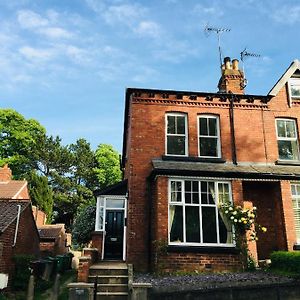 Villa Victorian End-Of-Terrace, Boston Spa Exterior photo