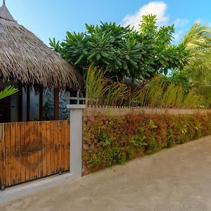 Hotel Koimala Beach Ukulhas Exterior photo