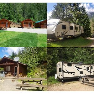 Hotel Noah'S Ark Campground Revelstoke Exterior photo