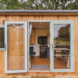 Villa Hidden Wood Glamping And The Hideaway Cabin Warminster Exterior photo