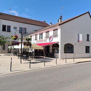 Hotel Le Chapon Bressan Branges  Exterior photo