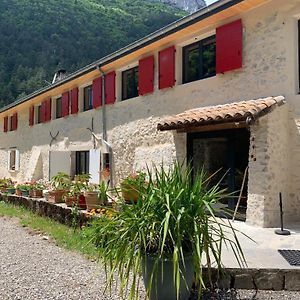 Hotel La Bergerie A Menee Châtillon-en-Diois Exterior photo