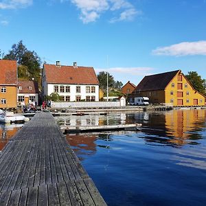 Hotel Rugsund Handelsstad Exterior photo