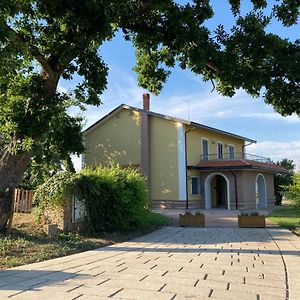 Villa Agriturismo Tenuta Della Madama Venticano Exterior photo