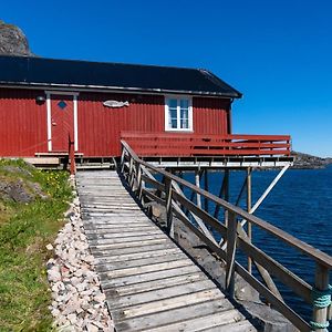 Villa A-Hamna Rorbuer Å Exterior photo