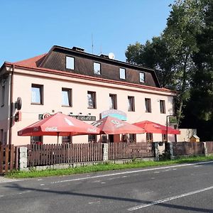 Hotel Penzion Restaurace Zatisi Rumburk Exterior photo