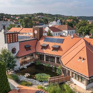 Bed and Breakfast Furmint Ház Mád Exterior photo