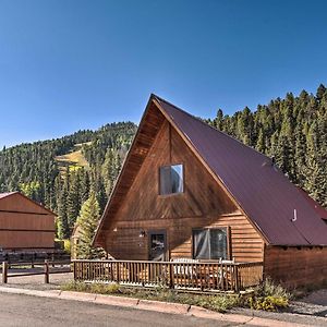Ski-Inandski-Out Red River Cabin With Mtn Views! Exterior photo