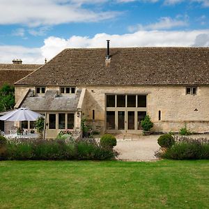 Villa Tom'S Barn Cheltenham Exterior photo