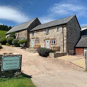 Villa The Nook At Pentregaer Ucha, With Tennis Court & Lake. Oswestry Exterior photo