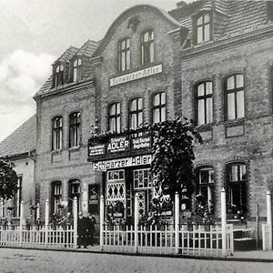 Schwarzer Adler Ferienwohnung mit 3 Schlafzimmern und 2 WC Markisch Buchholz Exterior photo