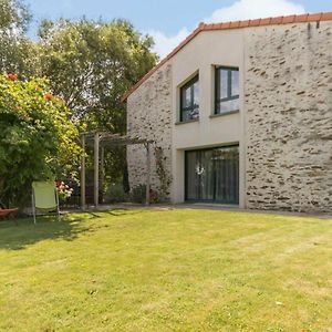 Villa Charmante Maison Renovee A 300M De La Loire Avec Jardin, Terrasse, Wifi Et Equipements Bebe - Fr-1-306-815 Saint-Julien-de-Concelles Exterior photo