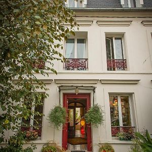 Hotel Le Jardin Des Toiles Triel-sur-Seine Exterior photo