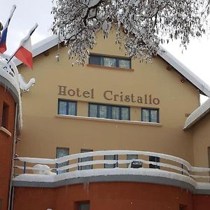 Hotel Cristallo Gran Sasso LʼAquila Exterior photo