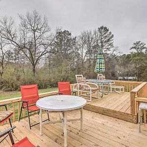 Fairburn Area Home With Deck About 20 Mi To Atlanta Exterior photo