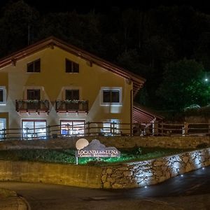 Hotel Locanda Della Luna Ronco Canavese Exterior photo