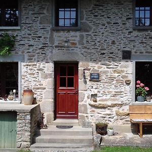 Bed and Breakfast Le Mas Bellanger Saint-Pierre-Chérignat Exterior photo