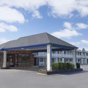 Days Inn By Wyndham Waynesboro Exterior photo