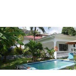 Hotel Ogumka, Self catering , Beoliere, Mahe Victoria Exterior photo