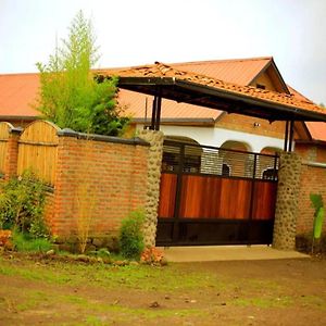 Hotel Urugano Virunga Palace Nyarugina Exterior photo