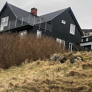 Villa The House With The Amazing View Sørvágur Exterior photo