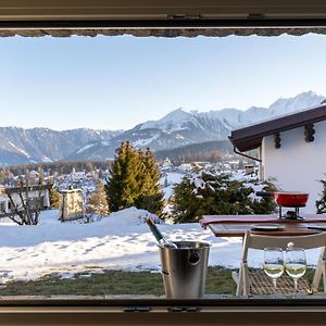 Charmantes Apartment mit grossem Garten .Kids4free. Flims Exterior photo