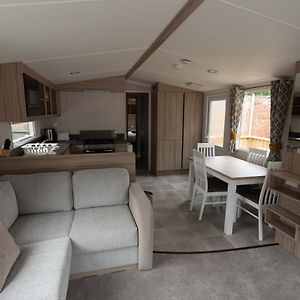 Hotel The Salmon Van - Beautiful, Luxury Static Caravan Aberlour Exterior photo