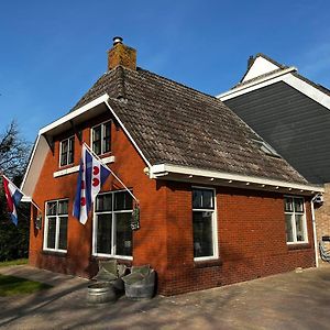 Villa Veendijkhoeve Oosterwolde  Exterior photo