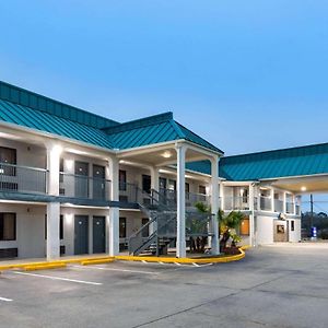 Motel Baymont By Wyndham Biloxi - Ocean Springs Exterior photo