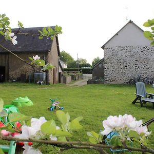 Villa La Lavandiere La Chapelle-au-Riboul Exterior photo