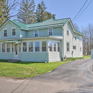 Villa Getaway In Sodus Point With Private Yard Exterior photo