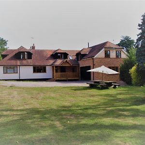 Mulberry Cottage Near Goodwood Chichester Exterior photo