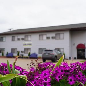 Model Towne Inn Motel Gwinn Exterior photo