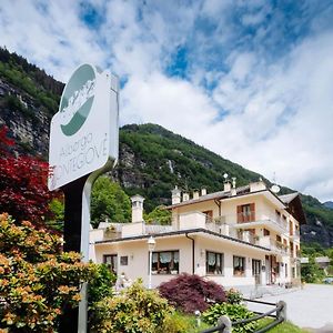 Albergo Monte Giove Cadarese Exterior photo